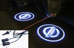 Лазерная Подсветка дверей с логотипом авто Nissan Ниссан . Проектор логотипа под машину комплект 2 шт