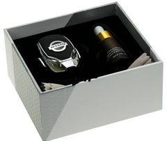 Автомобильные духи,средства ароматерапии парфюм со стойким ароматом в подарочной упаковке NISSAN
