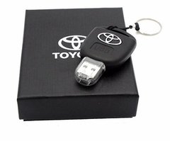 USB накопитель, флешка на 16GB в виде ключа Toyota (Тойота) в подарочной коробке
