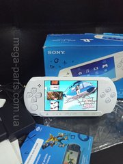 Sony PlayStation PSP-E1004 ICE WHITE цвет 64 Гб флешка прошитая неслетаемой прошивкой 6.61 Infinity Белая