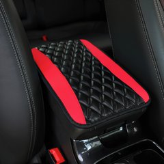 Подушка на подлокотник в салон автомобилия эко-кожа, мягкий центральный подлокотник черный с красным