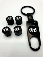 Колпачки на ниппель металлические с логотипом автомобиля HYUNDAI + брелок в подарок! Цвет черный